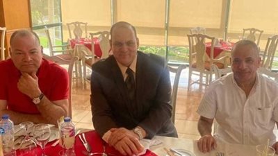 لقاء في فندق شهير.. تصالح أيمن منصور ندا مع أحمد موسى ونشأت الديهي