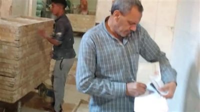 رفع مخلفات القمامة وتحرير 14 محضرا لمخالفات تموينية في «ببا» ببني سويف 