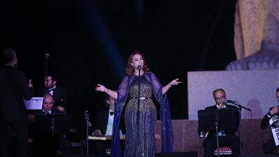 جمهور الشرقية يتفاعل مع نجوم الأوبرا في اليوم الثاني لمهرجان تل بسطا| صور