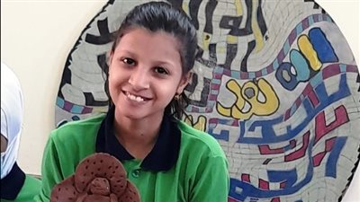 محافظ أسوان يقدم التهنئة للطلاب من ذوي الهمم لفوزهم بمسابقة التربية الفنية