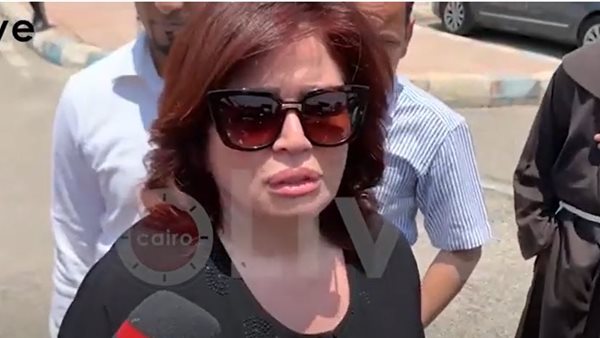 إلهام شاهين في جنازة