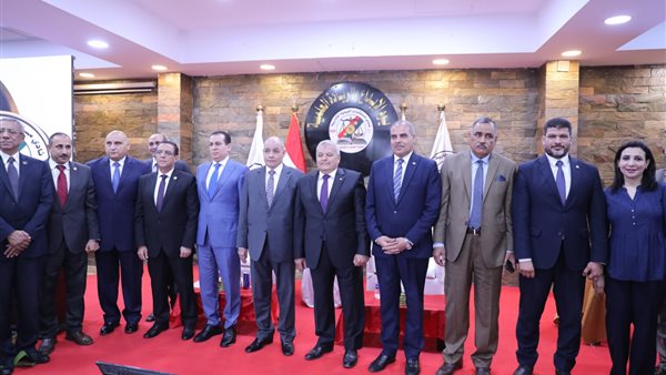 تكريم رئيس جامعة