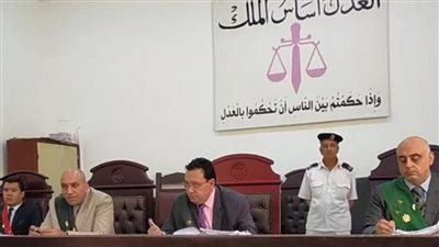 بدء محاكمة كوافيرة وعشيقها لـ اتهامهما بقتل زوجها في الفيوم | فيديو