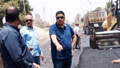 استمرار أعمال الرصف بشارع عبد الله النديم بجرجا بتكلفة 4 ملايين جنيه |صور 