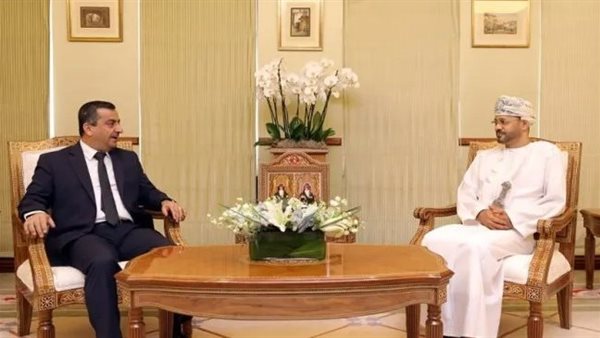 وزير الخارجية العماني