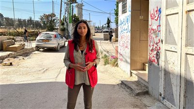 من الدرة إلى شيرين أبو عاقلة.. مصرية بإنجلترا توثق قصص ضحايا الاحتلال الصهيوني 