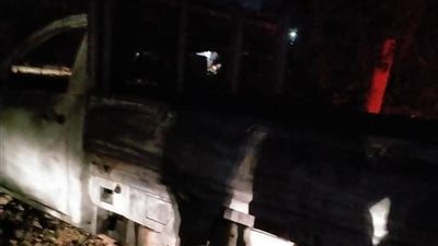 اشتعال النيران في سيارة محملة بالإسفنج بـ الدقهلية