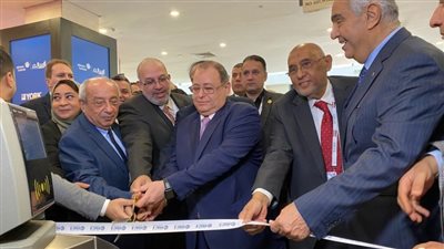 نقيب المهندسين يبحث مشكلات الأعضاء بقطاع الكهرباء المعارين للخارج مع نائب وزير الكهرباء