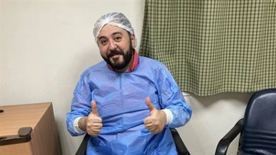 عمرو عبد العزيز يعلن خضوعه لعملية جراحية: إن شاء الله تعدي