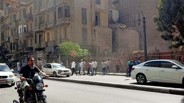 انهيار جزئي لعقار