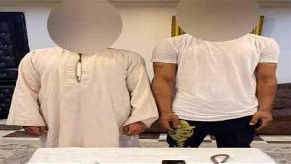 المتهمين بقتل شخص