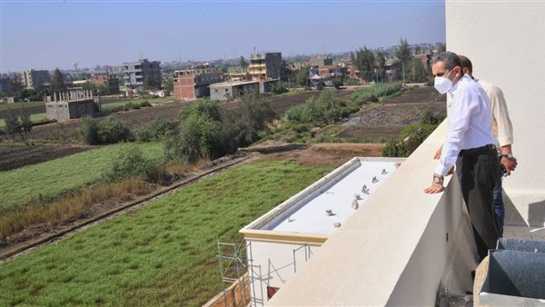 أعمال إنشاء أول جامعة