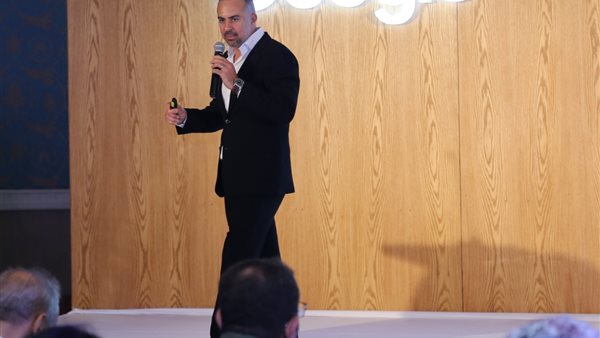 هشام الناظر مدير