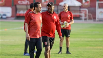 ممنوع الاقتراب والتصوير.. موسيماني يطالب إدارة الأهلي بالحفاظ على سرية تدريبات الفريق قبل مواجهة الوداد