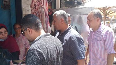 رئيس حي شرق شبرا بالقليوبية: حملات تفتيشية على منافذ بيع السلع الغذائية 