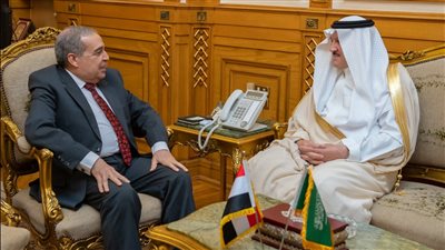 وزير الدولة للإنتاج الحربي يشهد توقيع مذكرة تفاهم مع شركتيّ 