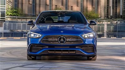 مرسيدس تخفض 10% من حصة التجار وتركز على المبيعات المباشرة وعبر الإنترنت