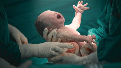 دعاء الفرج للولادة.. اللهم أخرجني من حلق الضيق إلى أوسع الطريق