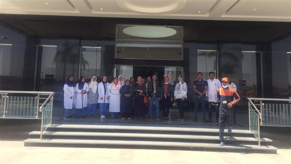 الفرق الطبية والإدارية