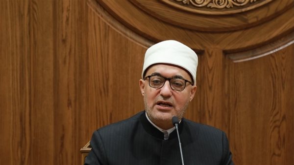 الدكتور نظير عياد