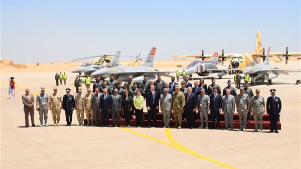  القوات الجوية