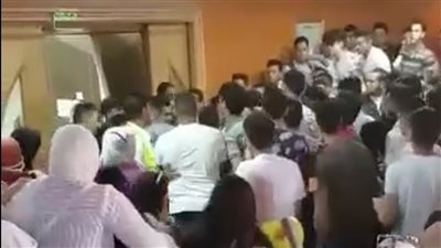 عاوزين حقنا.. طلاب يروون تفاصيل اعتداء بودي جارد مؤسسة مشكاة نور عليهم ببورسعيد | صور وفيديو