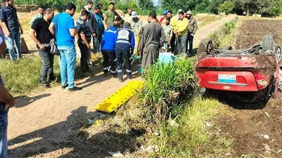 مصرع شخص وإصابة 2 آخرين في حادث انقلاب سيارة ملاكي بالغربية | صور