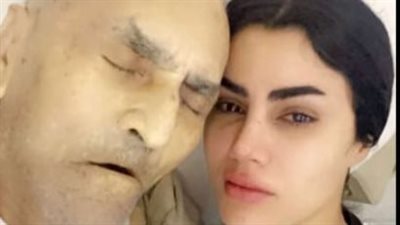كادي القيسي ترد على انتقادات صورتها بجانب جثمان والدها المتوفي: أبويا وأنا حرة
