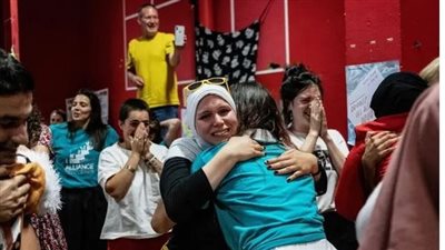 الحكومة الفرنسية تلغي السماح بارتداء البوركيني في جرونوبل والمجلس المحلي يرفض.. أزمة المايوه تصل المحكمة العليا بباريس