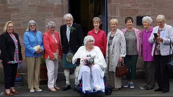 حفل الزفاف بحضور