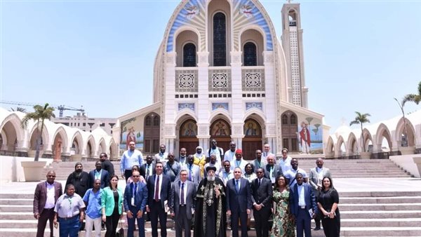 البابا تواضروس والوفد