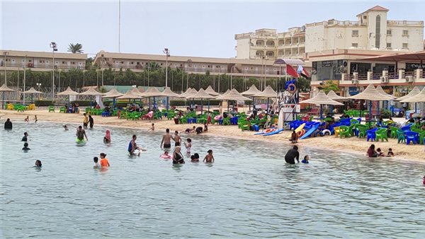 تواجد المصطافين على