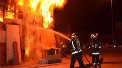 النار ولعت والشقة مفيهاش حد.. السيطرة على حريق في وحدة سكنية ببورسعيد