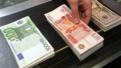 رغم الحرب والعقوبات.. الروبل الروسي يسجل أعلى مستوياته خلال 7 أعوام