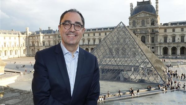 رئيس متحف اللوفر