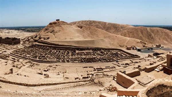 دير المدينة 