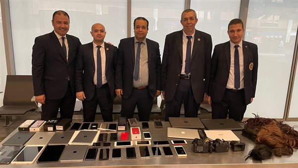 ضبط هواتف محمولة