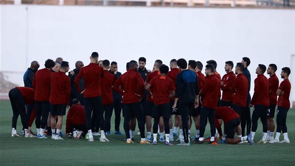 اجتماع موسيماني بلاعبي