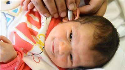 تفاصيل فحص 3 ملايين طفل في إطار مبادرة الكشف المبكر وعلاج ضعف وفقدان السمع | بث مباشر