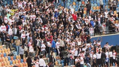 الجماهير تشعل المدرجات بعد هدفي باهر المحمدي وعمر السعيد في مباراة الزمالك والإسماعيلي | بث مباشر