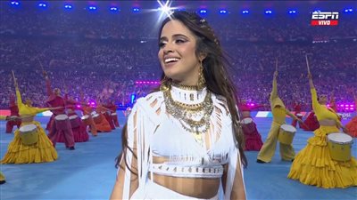 كاميلا كابيو تحيي حفل نهائي دوري أبطال أوروبا | صور