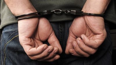 القبض على صاحب شركة مقاولات جمع 4 ملايين جنيه من المواطنين بزعم استثمارها | بث مباشر