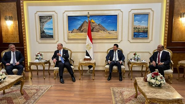 وزير الرياضة يودع