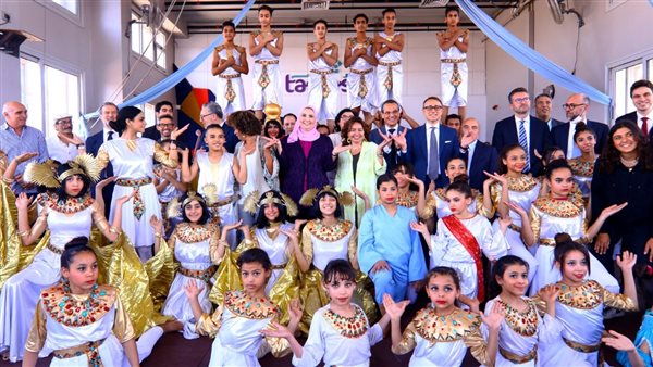 وزيرة التضامن بمدرسة