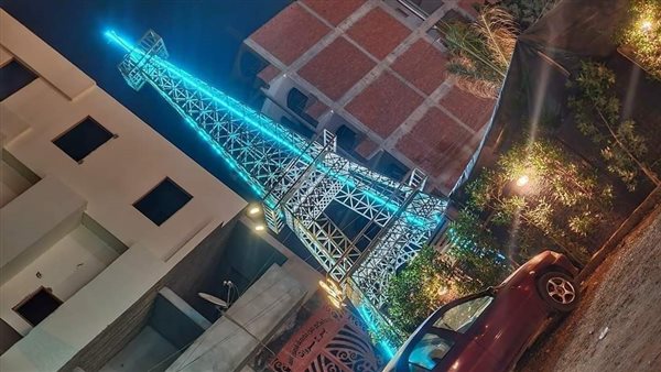 برج إيفل الشرقية