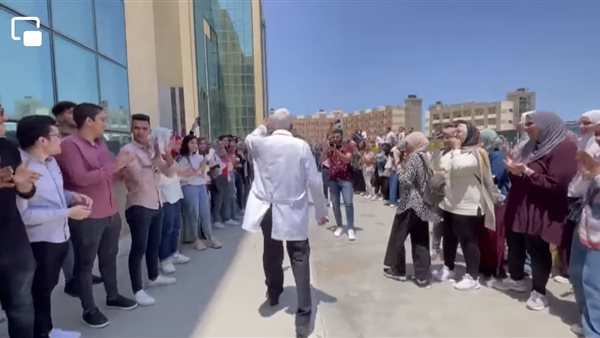 جانب من التكريم