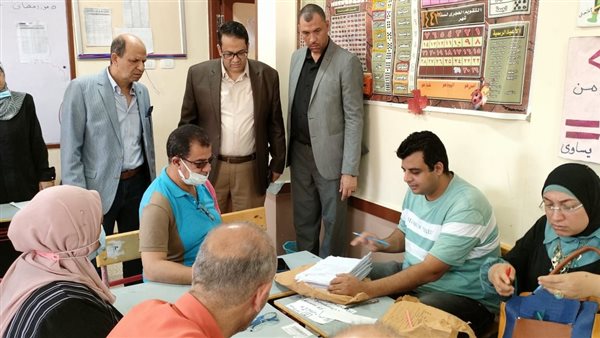 وكيل الوزارة يتابع