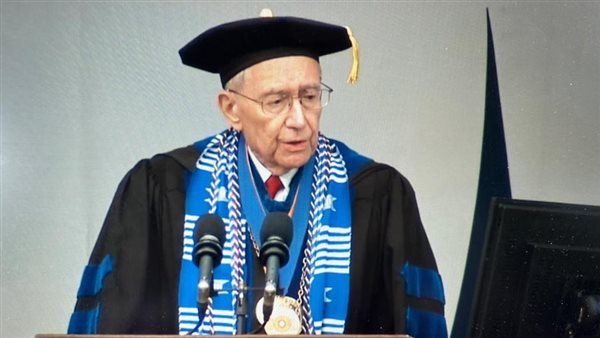 الدكتور جون لارسون