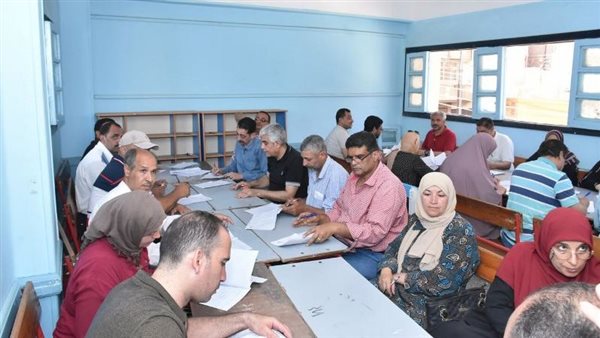 تصحيح أوراق إجابات