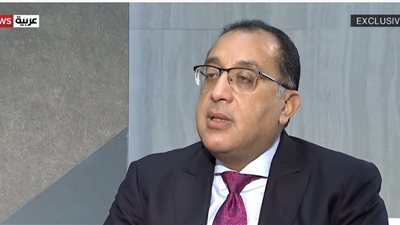 رئيس الوزراء: الحكومة تتحمل معظم الارتفاعات في تكاليف السلع